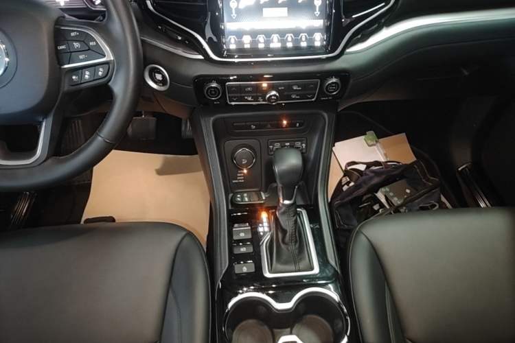 Used Jeep Grand Commander 2020 2.0T Four-Wheel Drive Elite Enhanced Edition Gear Lever