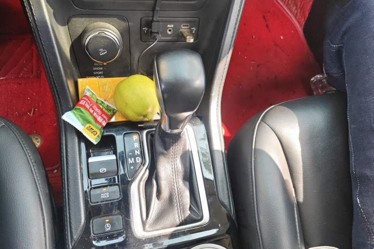 Used Jeep Grand Commander 2020 2.0T Four-Wheel Drive Elite Edition Gear Lever