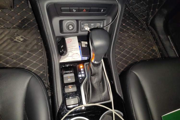Used Jeep Grand Commander 2020 2.0T Two-Wheel Drive Elite Version Gear Lever