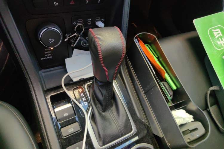 Used Jeep Grand Commander 2020 2.0T Four-Wheel Drive Elite Enhanced Edition Gear Lever