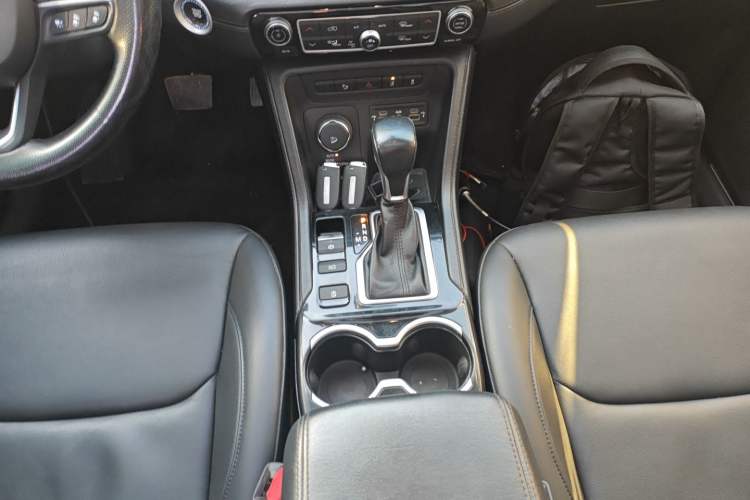 Used Jeep Grand Commander 2020 2.0T Four-Wheel Drive Elite Enhanced Edition Gear Lever