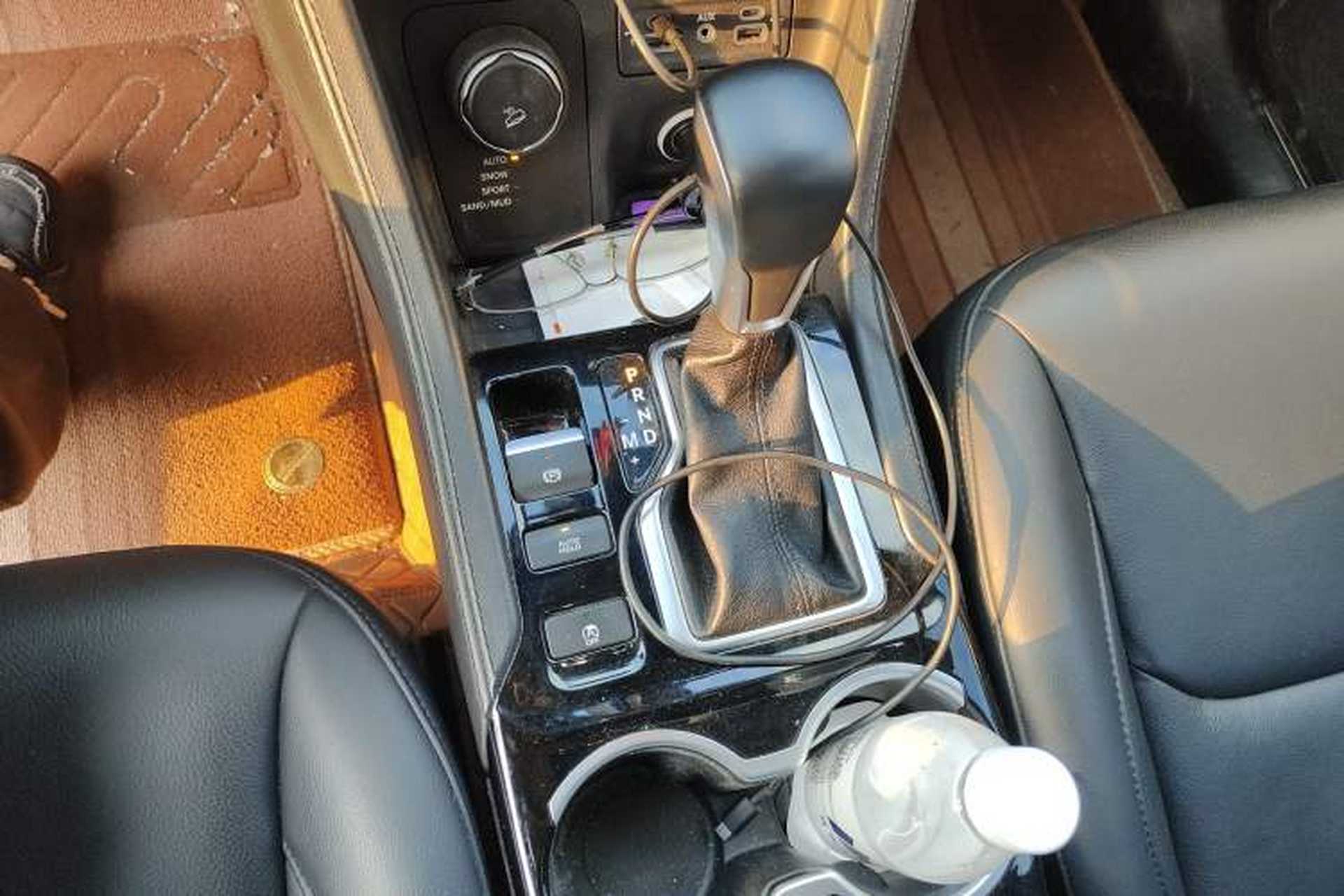 Used Jeep Grand Commander 2020 2.0T Four-Wheel Drive Elite Enhanced Edition Gear Lever