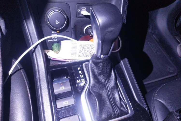 Used Jeep Grand Commander 2020 2.0T Four-Wheel Drive Elite Enhanced Edition Gear Lever