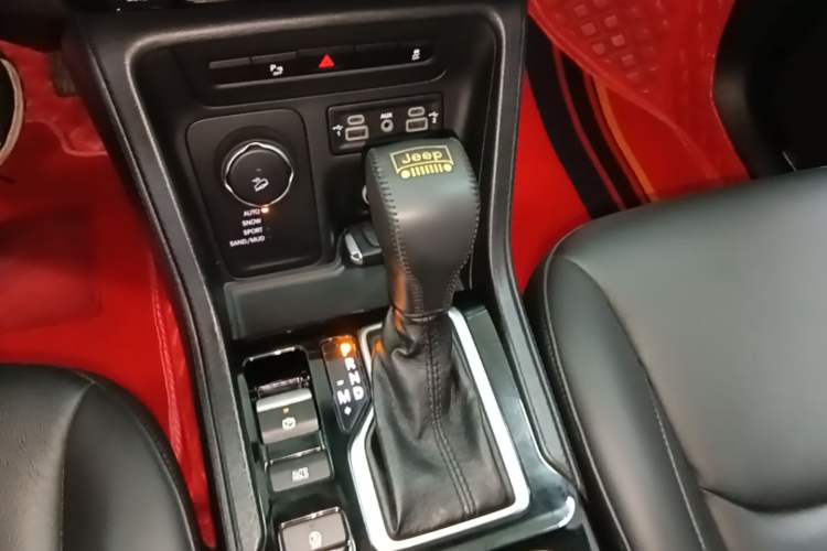 Used Jeep Grand Commander 2020 2.0T Four-Wheel Drive Elite Edition Gear Lever