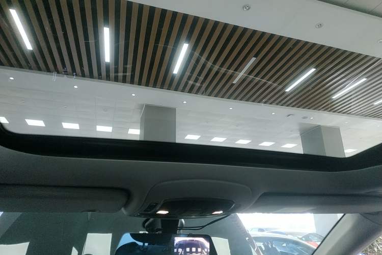 Used Jeep Grand Commander 2020 2.0T Two-Wheel Drive Elite Version Headliner