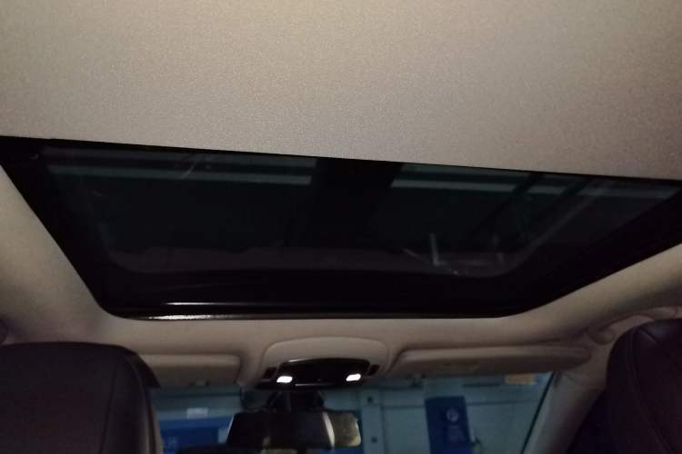 Used Jeep Grand Commander 2020 2.0T Two-Wheel Drive Elite Version Headliner
