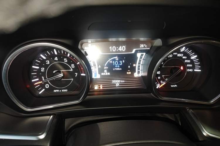 Used Jeep Grand Commander 2020 2.0T Four-Wheel Drive Elite Enhanced Edition Instrument Cluster