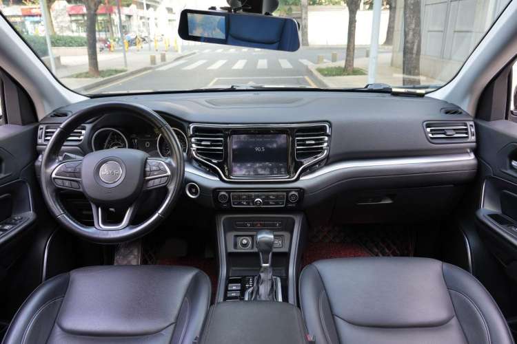 Used Jeep Grand Commander 2020 2.0T Two-Wheel Drive Elite Version Interior 1