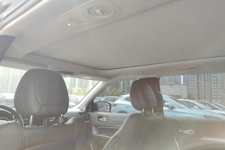Used Jeep Grand Commander 2020 2.0T Four-Wheel Drive Elite Edition Interior 11