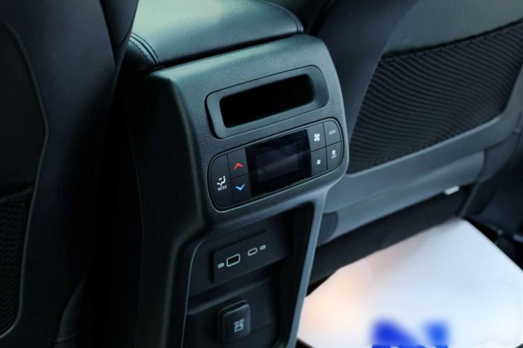 Used Jeep Grand Commander 2020 2.0T Four-Wheel Drive Elite Enhanced Edition Interior 15