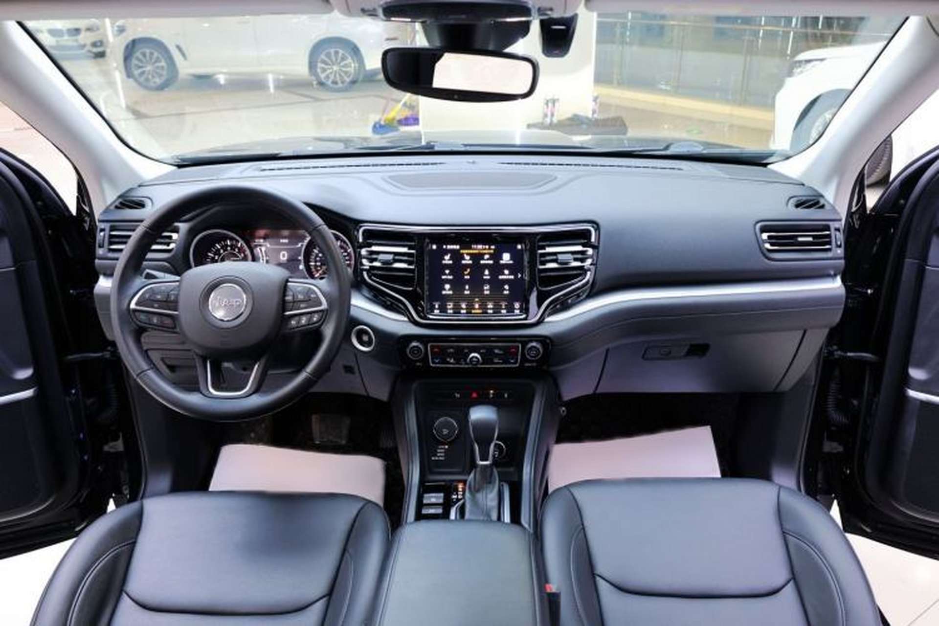 Used Jeep Grand Commander 2020 2.0T Four-Wheel Drive Elite Enhanced Edition Interior 3