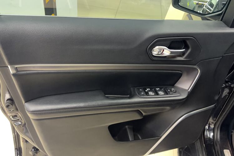 Used Jeep Grand Commander 2020 2.0T Four-Wheel Drive Elite Edition Interior 5