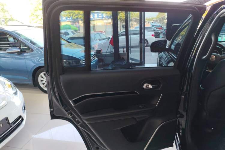 Used Jeep Grand Commander 2020 2.0T Four-Wheel Drive Night Eagle Edition Interior 6