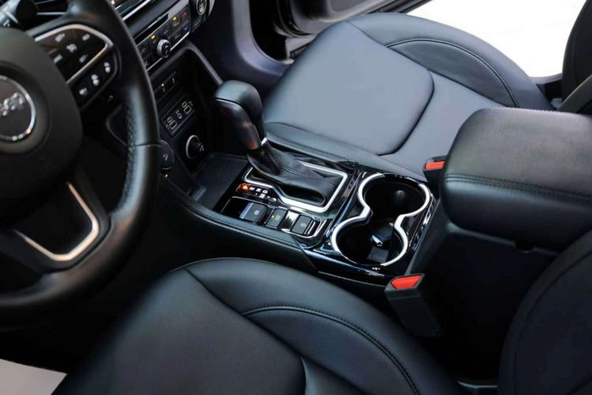 Used Jeep Grand Commander 2020 2.0T Four-Wheel Drive Elite Enhanced Edition Interior 7