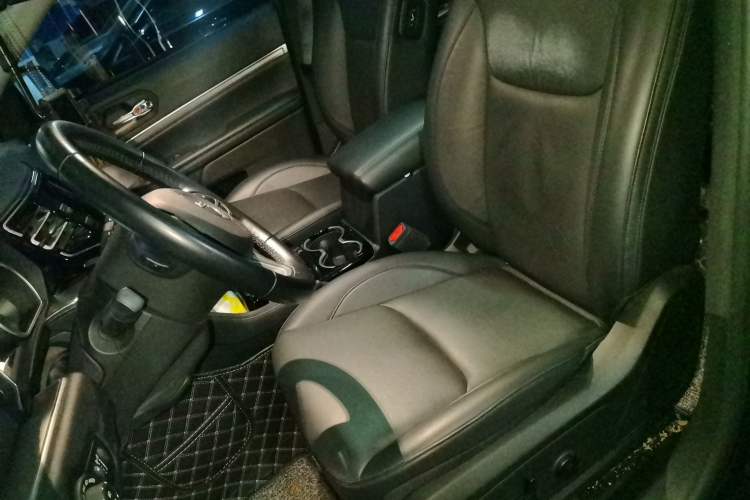 Used Jeep Grand Commander 2020 2.0T Two-Wheel Drive Elite Version Left Front Seat