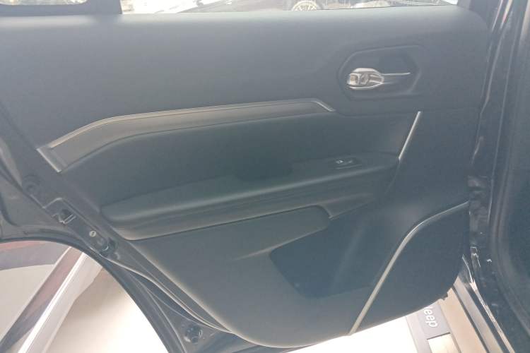 Used Jeep Grand Commander 2020 2.0T Four-Wheel Drive Elite Edition Left Rear Door Interior