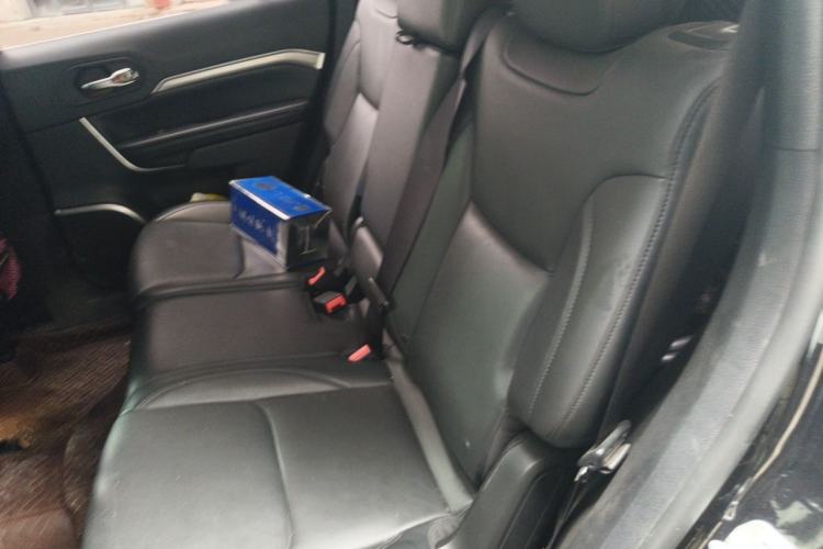 Used Jeep Grand Commander 2020 2.0T Two-Wheel Drive Elite Version Left Rear Seat