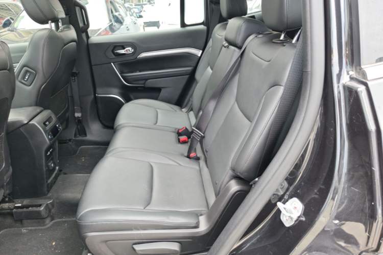 Used Jeep Grand Commander 2020 2.0T Two-Wheel Drive Elite Version Left Rear Seat