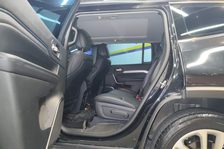 Used Jeep Grand Commander 2020 2.0T Two-Wheel Drive Elite Version Left Rear Seat