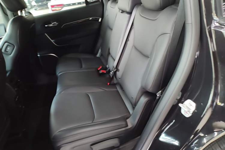 Used Jeep Grand Commander 2020 2.0T Four-Wheel Drive Night Eagle Edition Left Rear Seat
