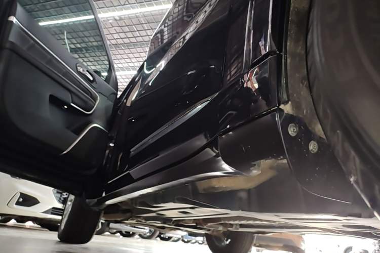 Used Jeep Grand Commander 2020 2.0T Four-Wheel Drive Flagship Edition Left Side Sill