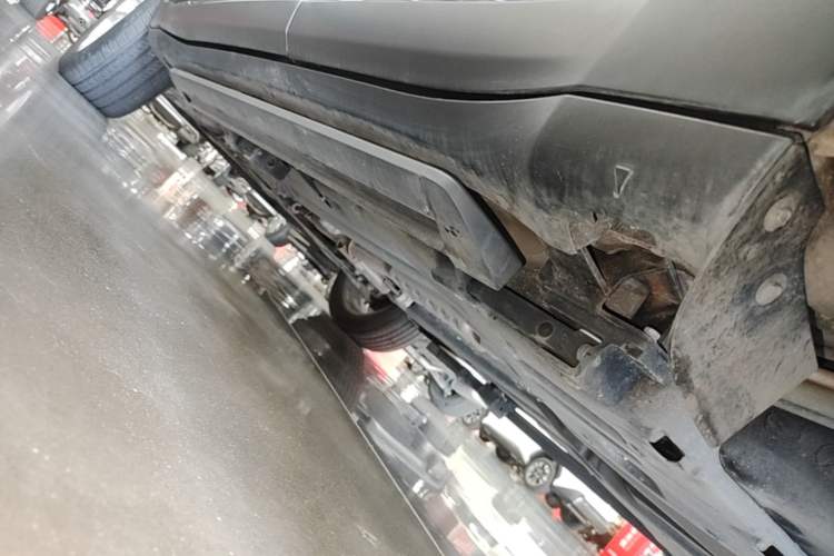Used Jeep Grand Commander 2020 2.0T Four-Wheel Drive Elite Enhanced Edition Left Side Sill