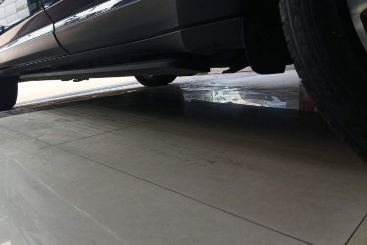 Used Jeep Grand Commander 2020 2.0T Four-Wheel Drive Elite Edition Left Side Sill