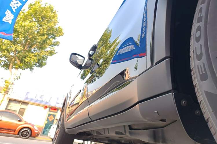 Used Jeep Grand Commander 2020 2.0T Four-Wheel Drive Night Eagle Edition Left Side Sill