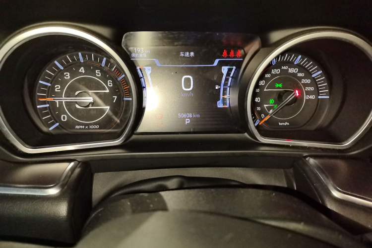 Used Jeep Grand Commander 2020 2.0T Two-Wheel Drive Elite Version Odometer Close Up