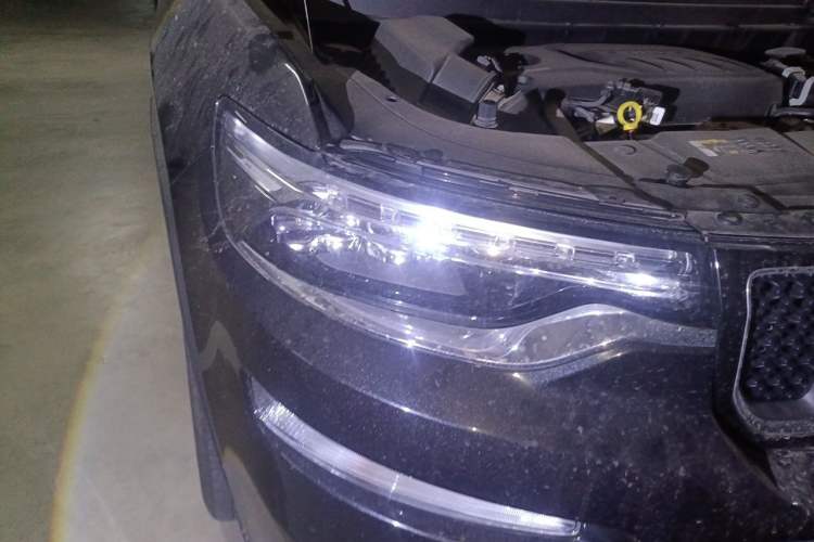 Used Jeep Grand Commander 2020 2.0T Two-Wheel Drive Leading Edition Right Front Headlight