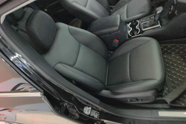 Used Jeep Grand Commander 2020 2.0T Four-Wheel Drive Elite Enhanced Edition Right Front Seat