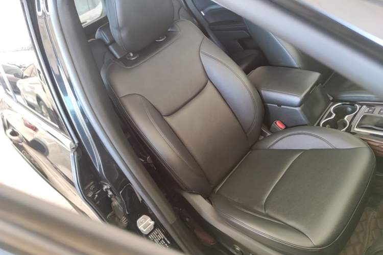 Used Jeep Grand Commander 2020 2.0T Two-Wheel Drive Elite Version Right Front Seat
