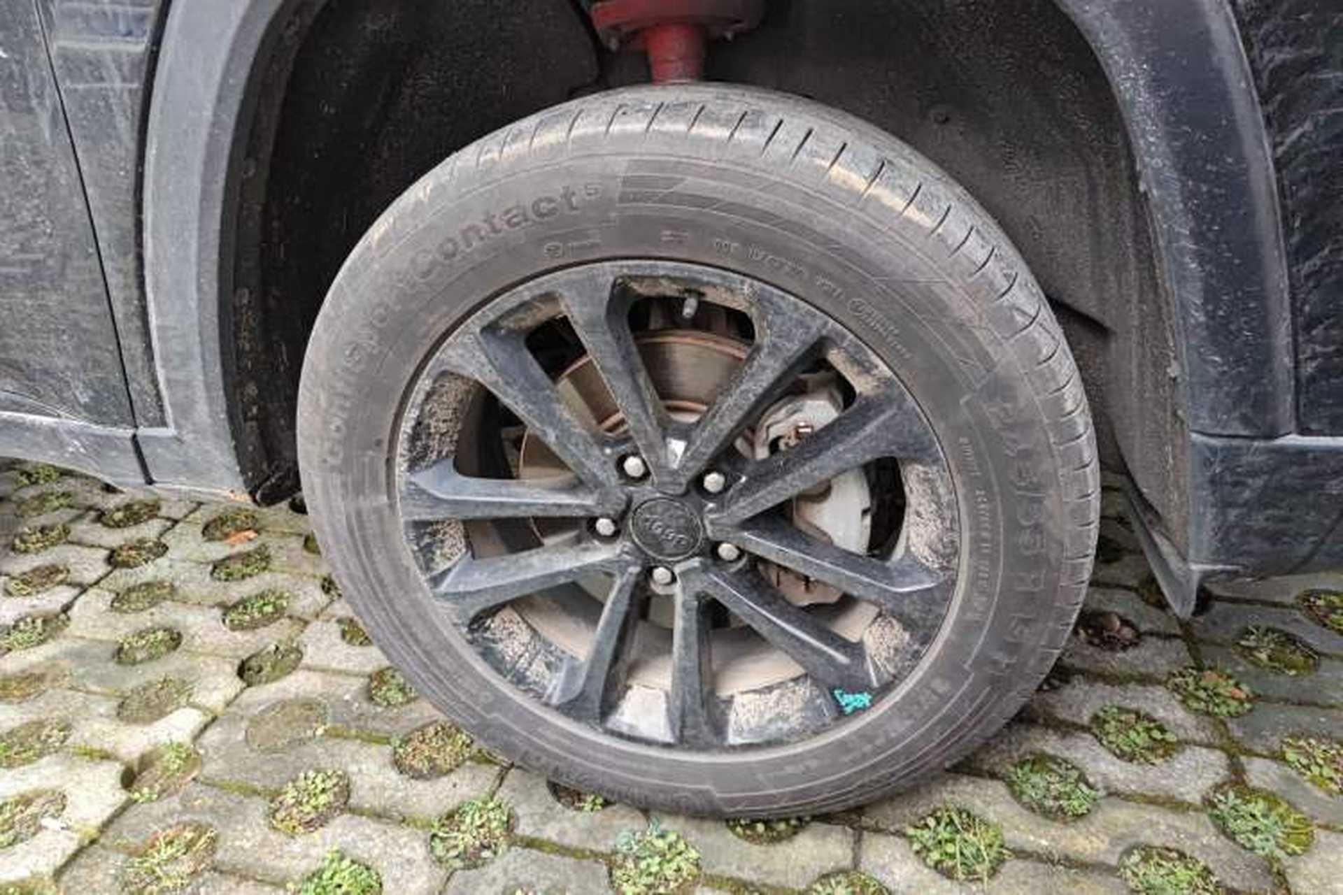 Used Jeep Grand Commander 2020 2.0T Four-Wheel Drive Night Eagle Edition Right Front Wheel Hub