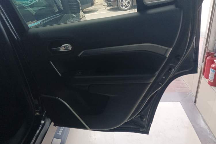 Used Jeep Grand Commander 2020 2.0T Four-Wheel Drive Elite Edition Right Rear Door Interior