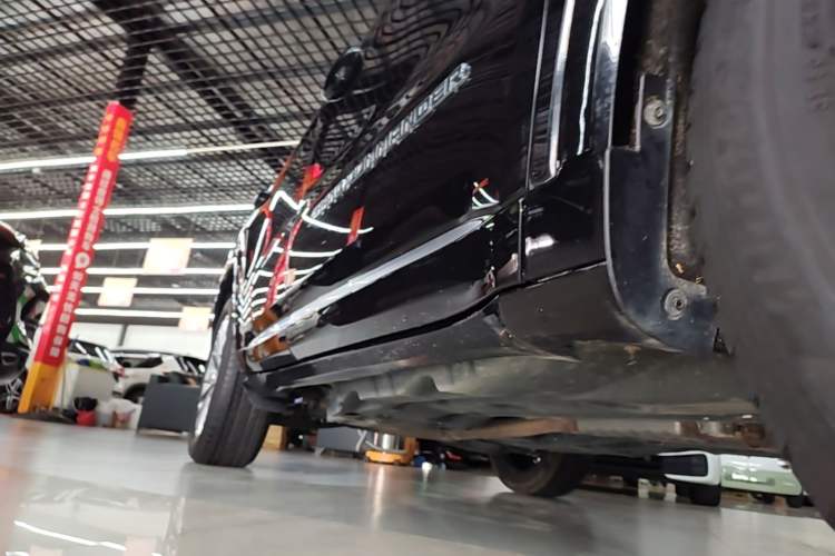 Used Jeep Grand Commander 2020 2.0T Four-Wheel Drive Flagship Edition Right Side Sill