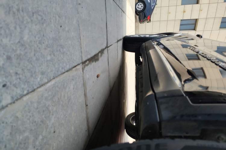 Used Jeep Grand Commander 2020 2.0T Two-Wheel Drive Elite Version Right Side Sill