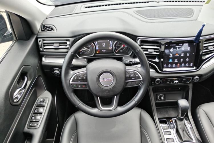 Used Jeep Grand Commander 2020 2.0T Two-Wheel Drive Elite Version Steering Wheel