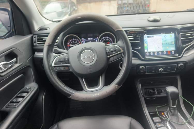 Used Jeep Grand Commander 2020 2.0T Two-Wheel Drive Leading Edition Steering Wheel