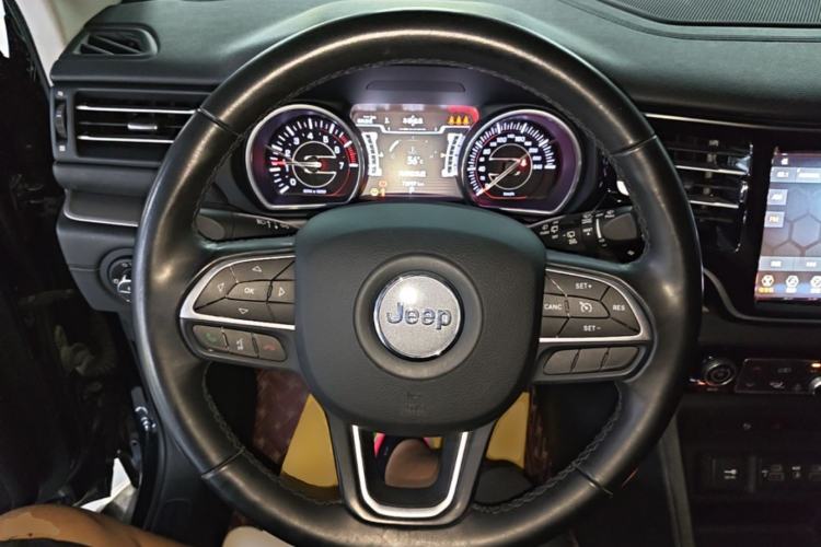 Used Jeep Grand Commander 2020 2.0T Two-Wheel Drive Leading Edition Steering Wheel