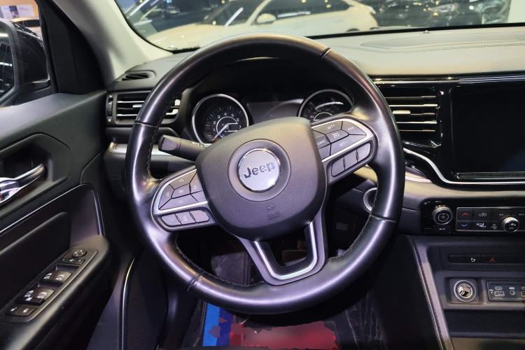 Used Jeep Grand Commander 2020 2.0T Two-Wheel Drive Elite Version Steering Wheel