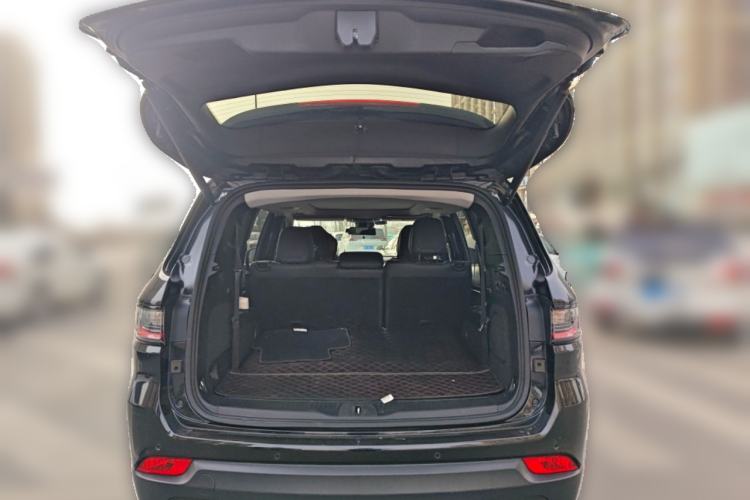 Used Jeep Grand Commander 2020 2.0T Four-Wheel Drive Night Eagle Edition Trunk