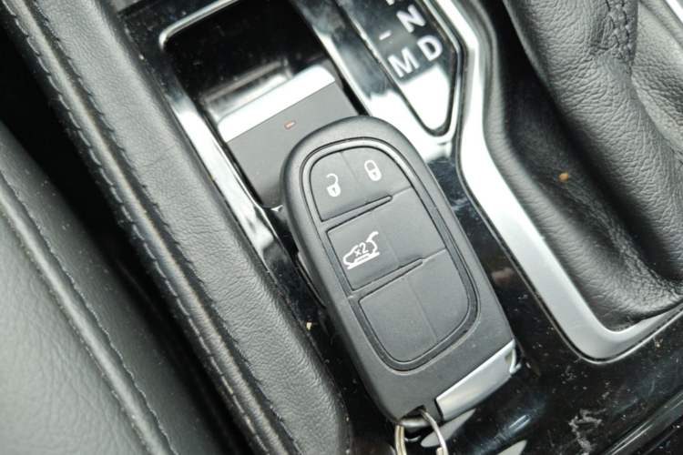 Used Jeep Grand Commander 2020 2.0T Two-Wheel Drive Elite Version Vehicle Key