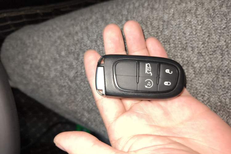 Used Jeep Grand Commander 2020 2.0T Four-Wheel Drive Elite Enhanced Edition Vehicle Key