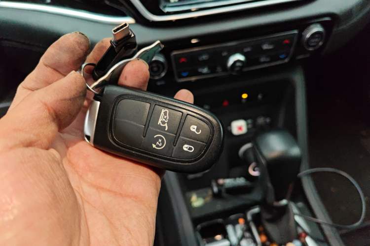 Used Jeep Grand Commander 2020 2.0T Four-Wheel Drive Night Eagle Edition Vehicle Key