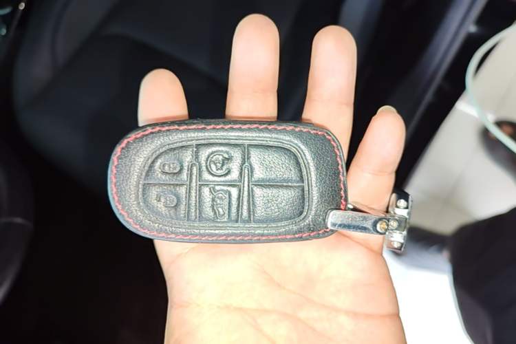 Used Jeep Grand Commander 2020 2.0T Four-Wheel Drive Night Eagle Edition Vehicle Key