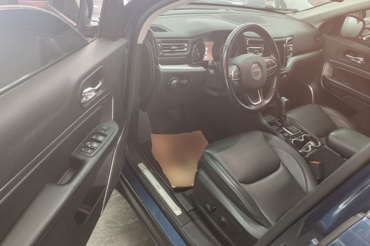 Used Jeep Grand Commander 2020 2.0T Two-Wheel Drive Elite Version Driver Seat