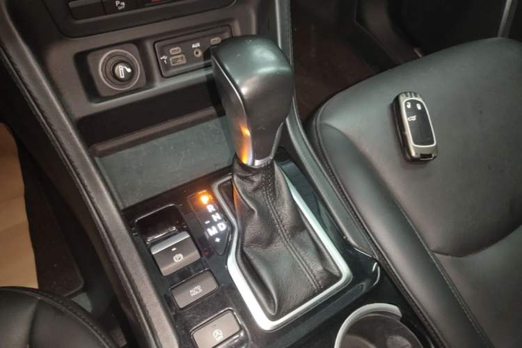 Used Jeep Grand Commander 2020 2.0T Two-Wheel Drive Elite Version Gear Lever