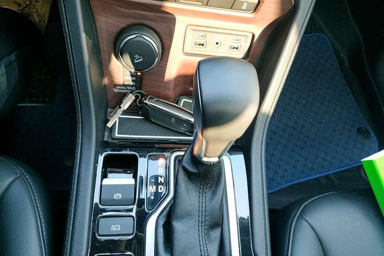 Used Jeep Grand Commander 2020 2.0T Four-Wheel Drive Elite Edition Gear Lever