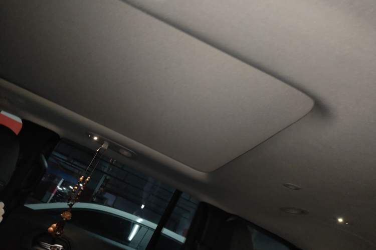 Used Jeep Grand Commander 2020 2.0T Four-Wheel Drive Flagship Edition Headliner