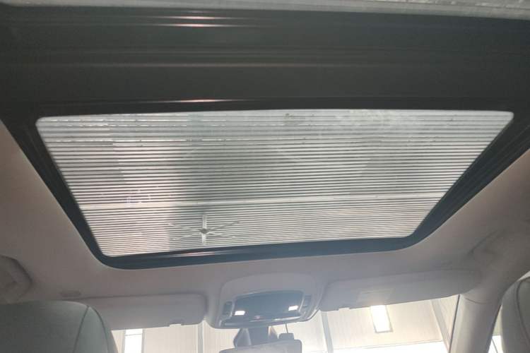 Used Jeep Grand Commander 2020 2.0T Two-Wheel Drive Elite Version Headliner